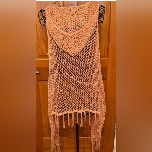 POL Camel Crochet Fringe Tunic - Picture 3 of 6